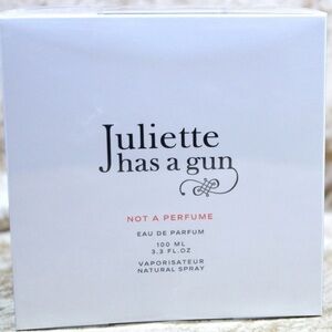 Juliette Has a Gun Not a Perfume Eau de Parfum - White